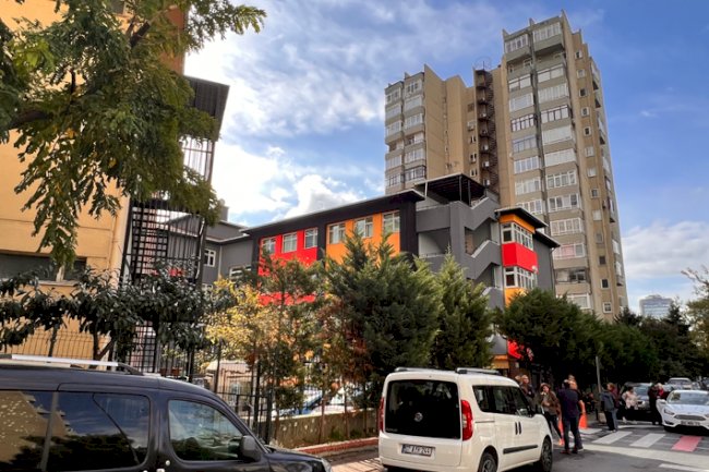 Şair Nedim Ortaokulu