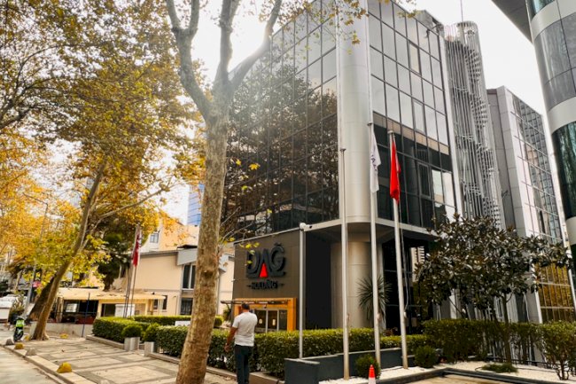 Dağ Holding Binası