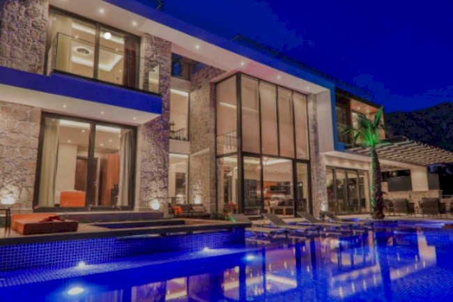 Levent ve Zekeriyaköy Villa Gayrimenkullerine Odaklanıyoruz