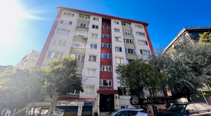 Uluğ Apt