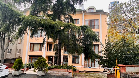 Karahan Apt