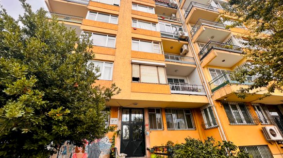 Lale Apt