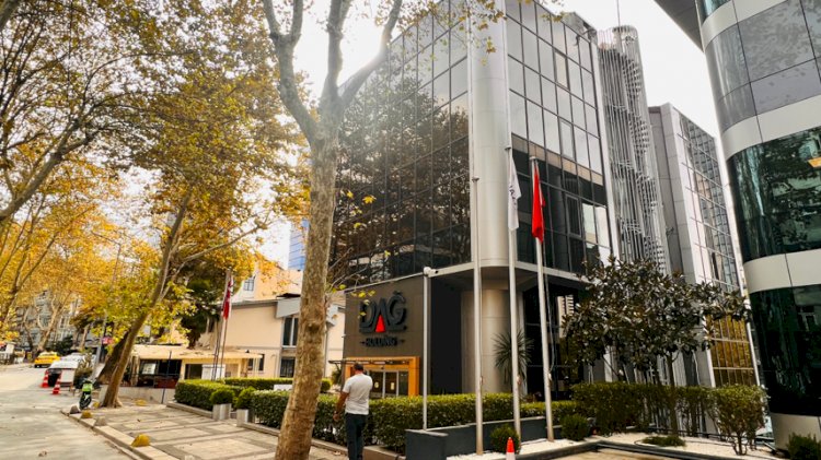 Dağ Holding Binası