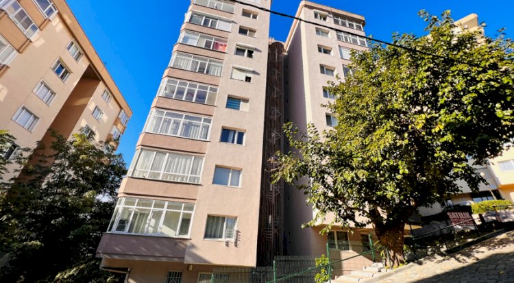 Deniz Apt