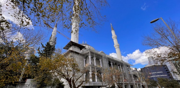 Barbaros Hayrettin Paşa Cami (Levent Cami)