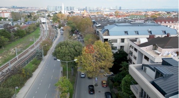 Yeşilyurt sahilde sıfır binada 2+1 kiralık dairemiz mevcut.